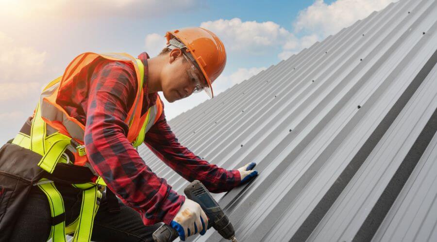 Professional Emergency Roof Repairs services in Piqua, KS